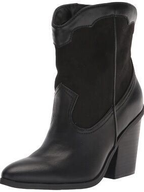 NEW never worn dolce vita western ankle Boot